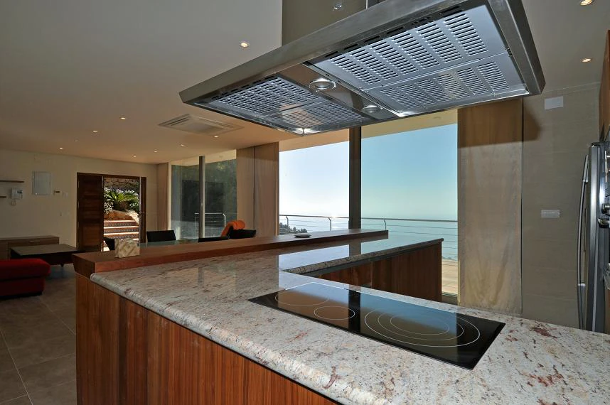 Villa with incredible direct sea views in Altea.
