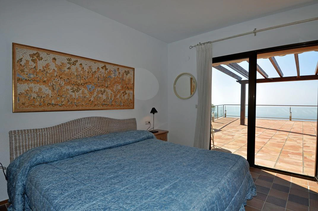 Villa with incredible direct sea views in Altea.