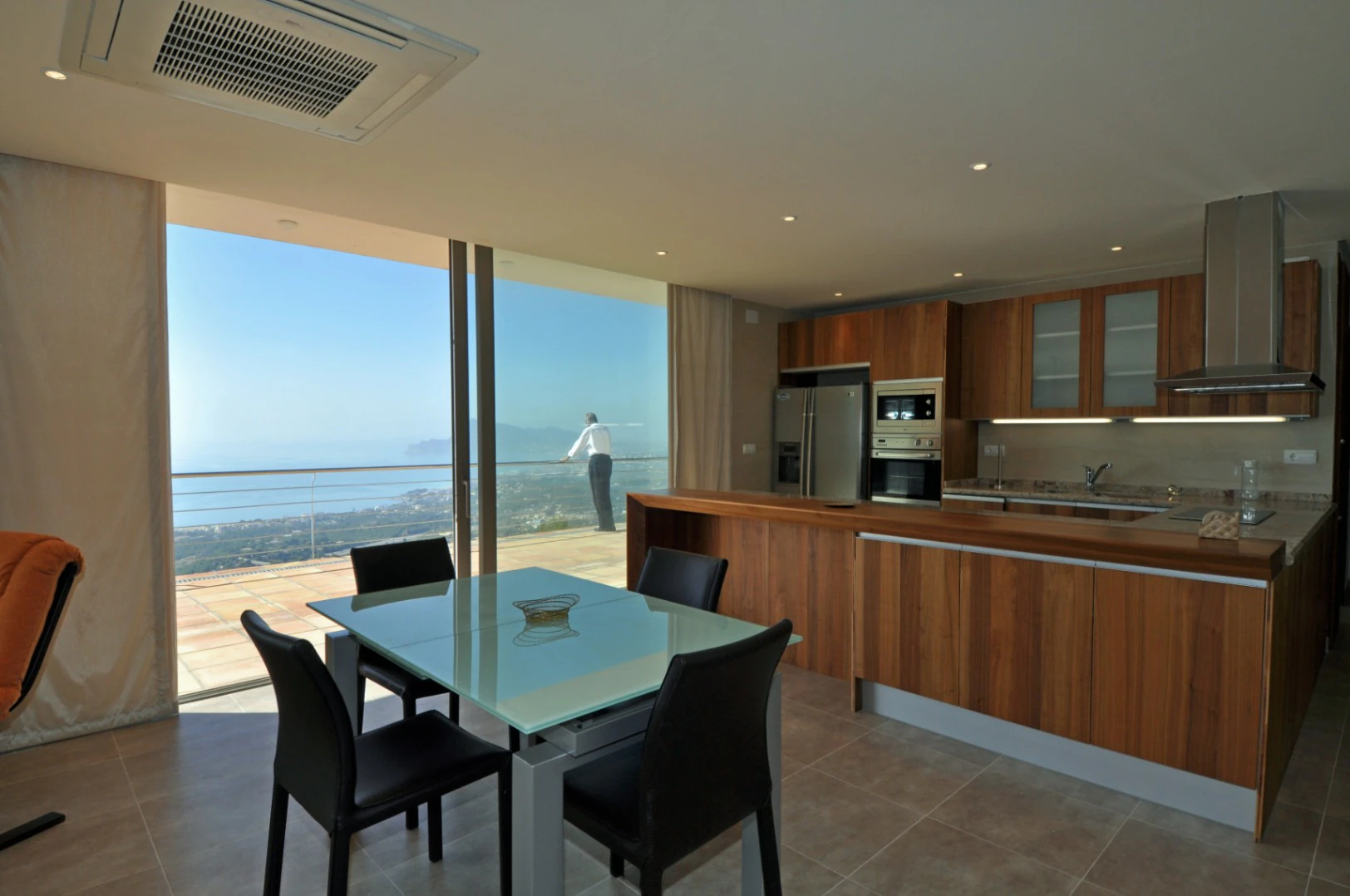 Villa with incredible direct sea views in Altea.