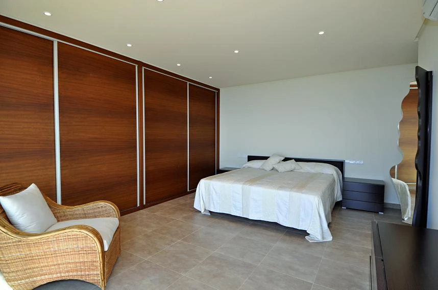 Villa with incredible direct sea views in Altea.