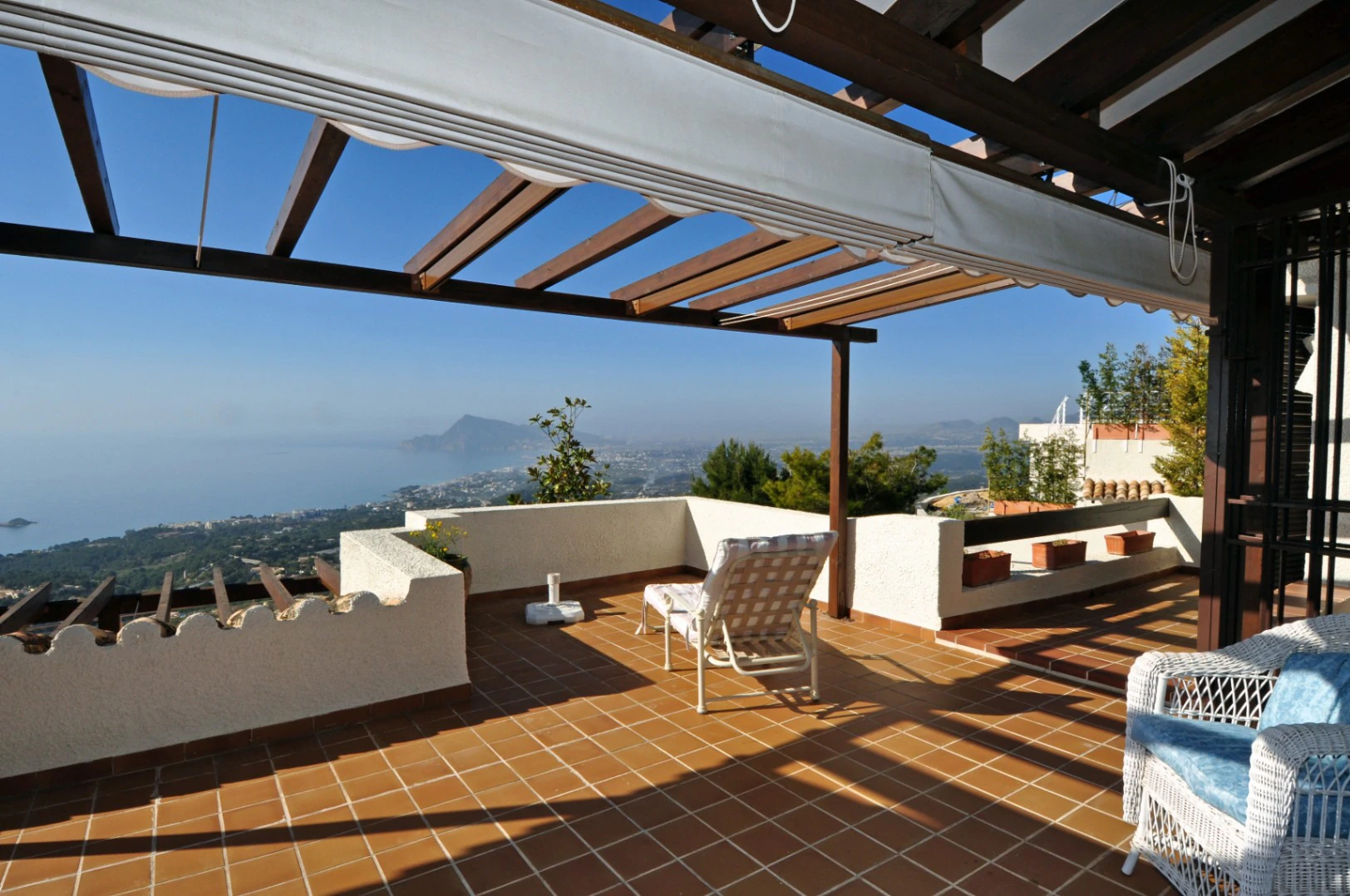 Villa with incredible direct sea views in Altea.