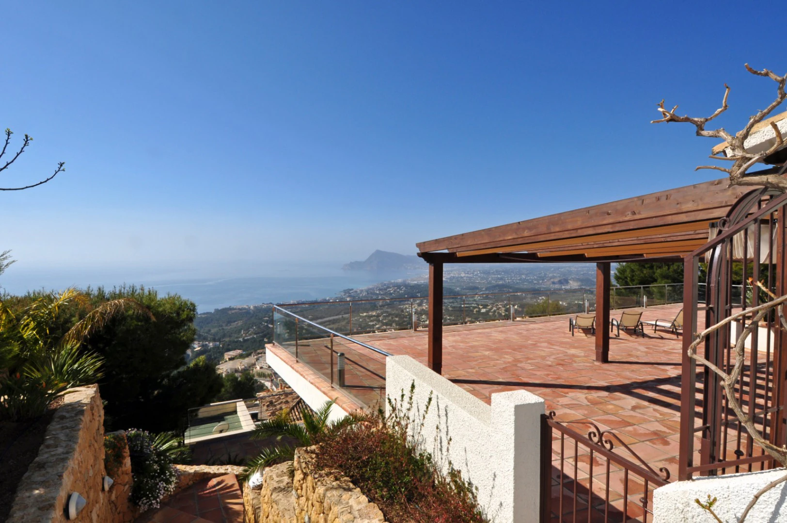 Villa with incredible direct sea views in Altea.
