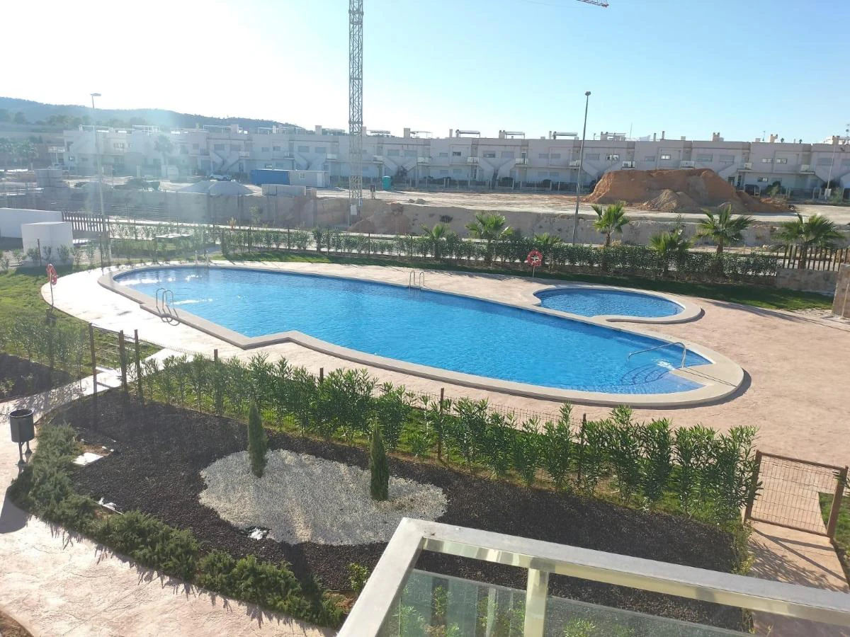 SP0781 - Verkoop. Bungalow in Orihuela Costa