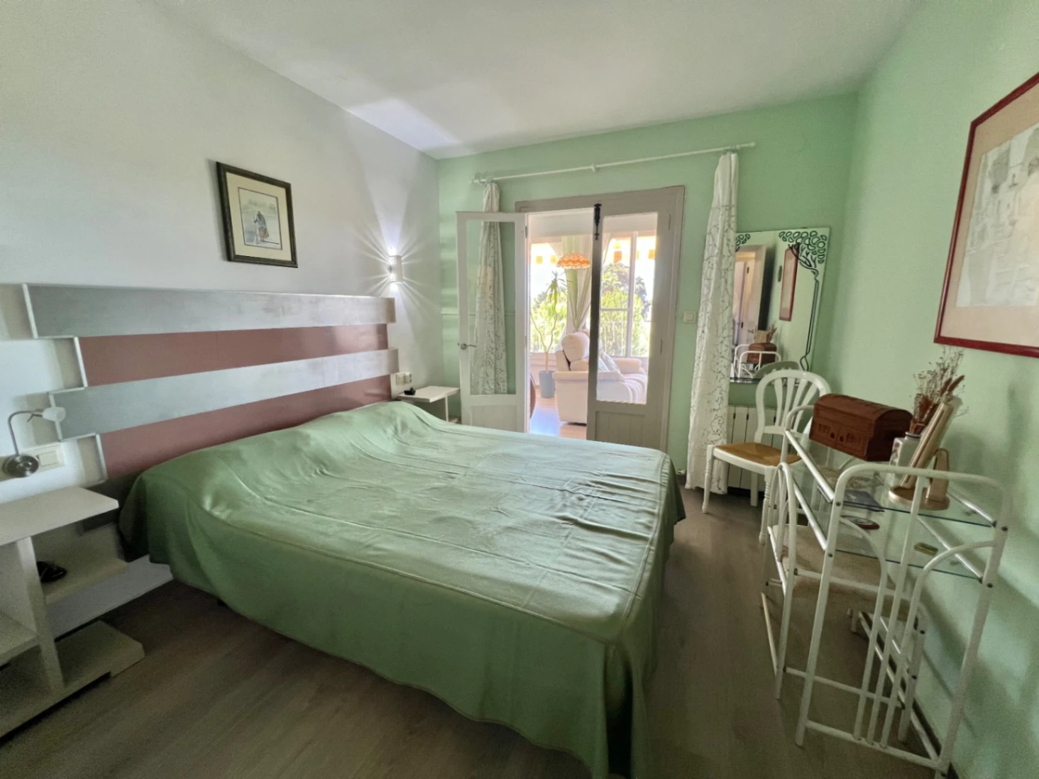 Villa te koop met 4 slaapkamers en vrij uitzicht op zee in Benissa, Alicante.