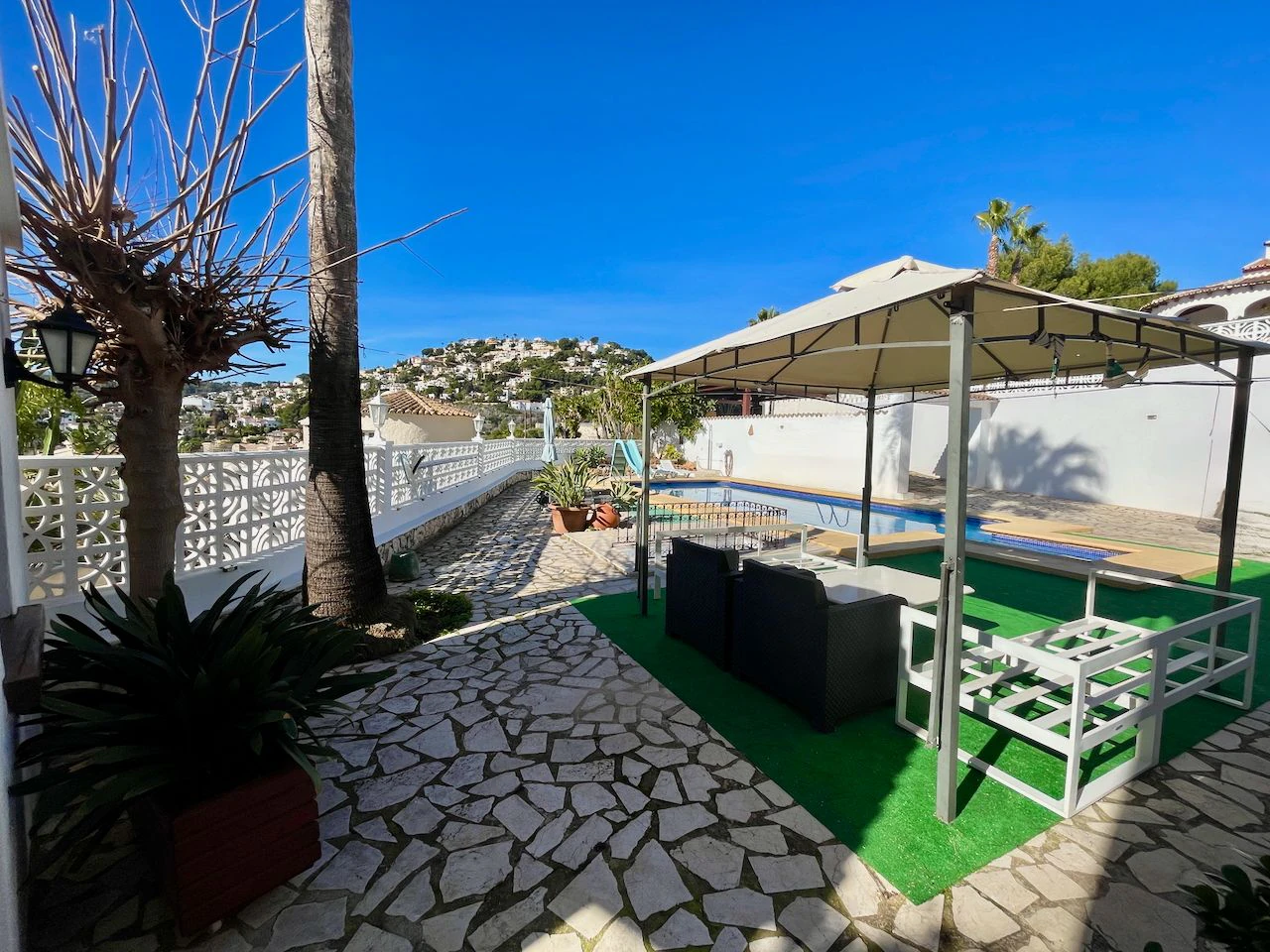 Traditional villa with sea views and views of the Peñón de Ifach in San Jaime Urbanization, Benissa