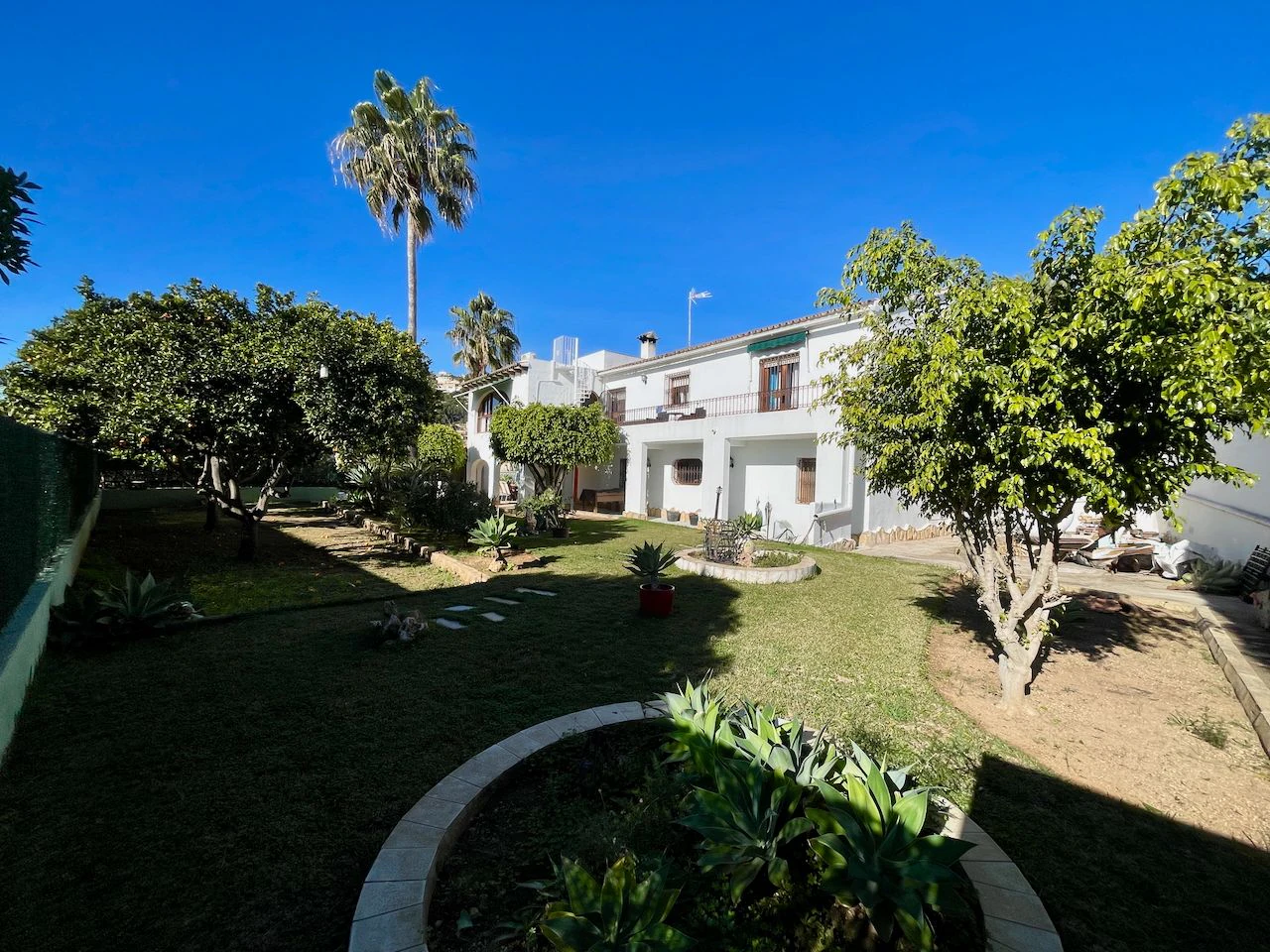 Traditional villa with sea views and views of the Peñón de Ifach in San Jaime Urbanization, Benissa