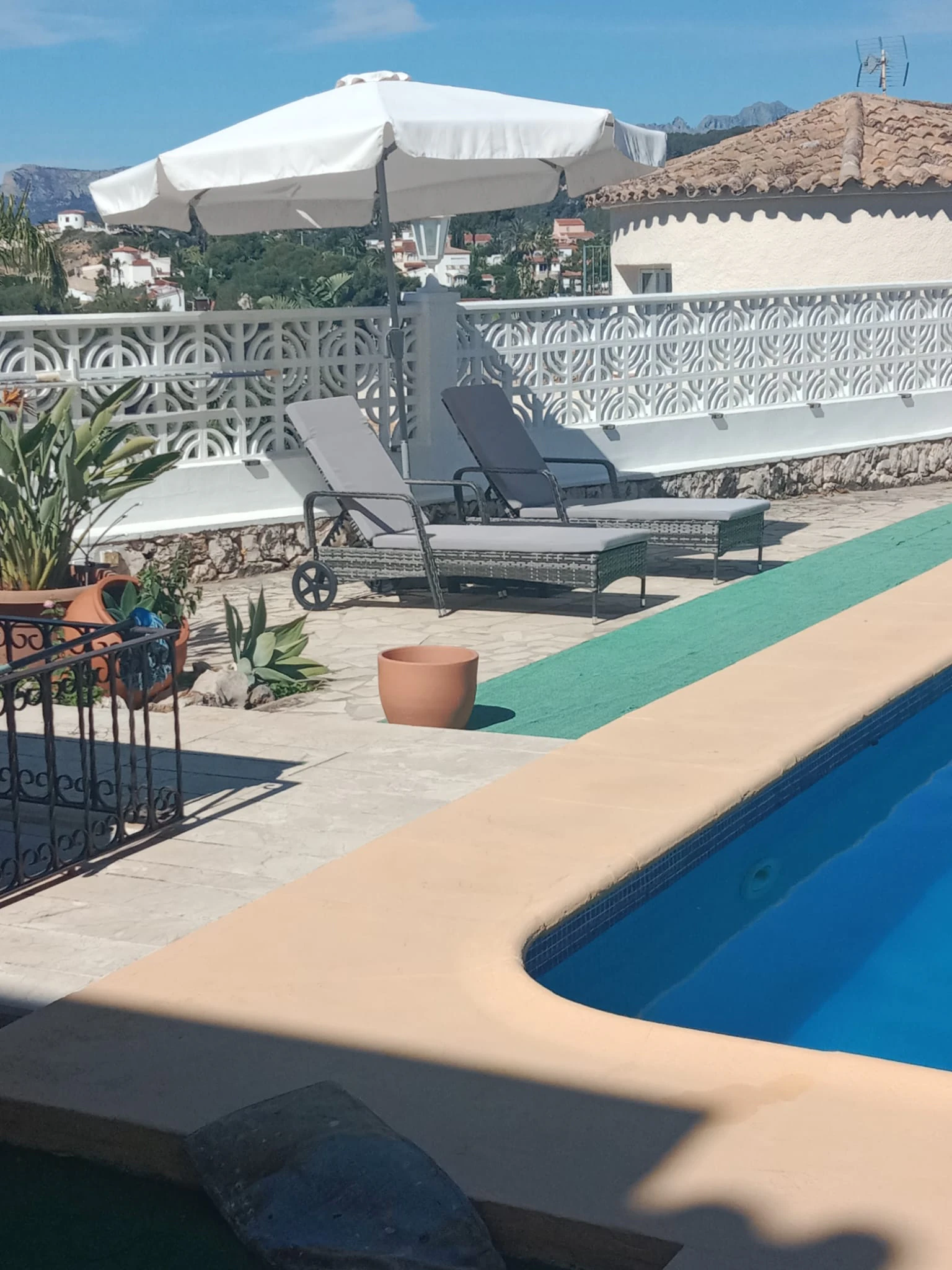 Traditional villa with sea views and views of the Peñón de Ifach in San Jaime Urbanization, Benissa