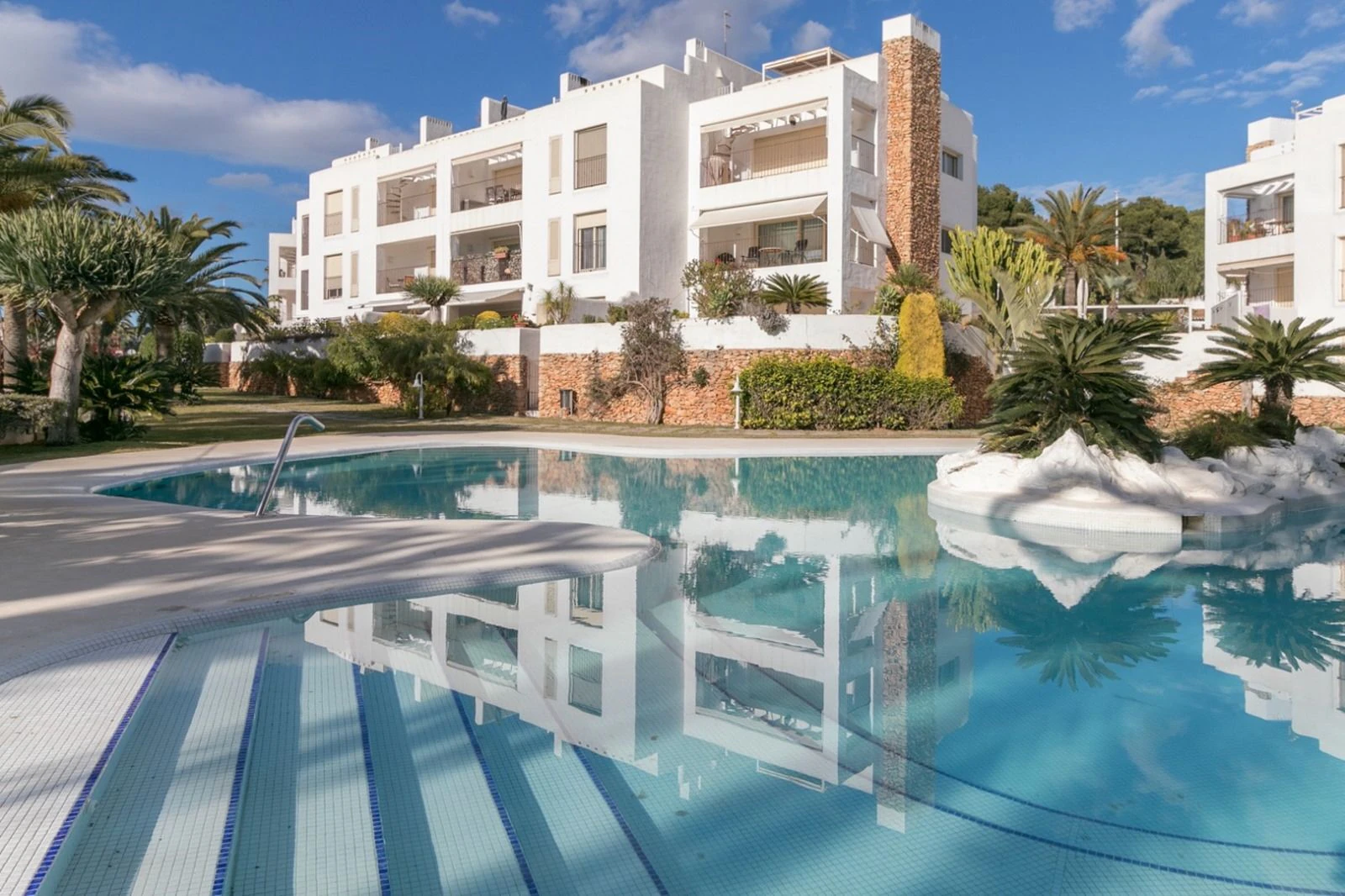 HDPPWB0R - Luxury duplex Penthouse fully renovated in Club Moraira with private pool and sea views.